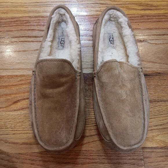 UGG Men's - US 10 - Casual Comfort Suede Slipper Loafers CHESTNUT - Picture 1 of 10